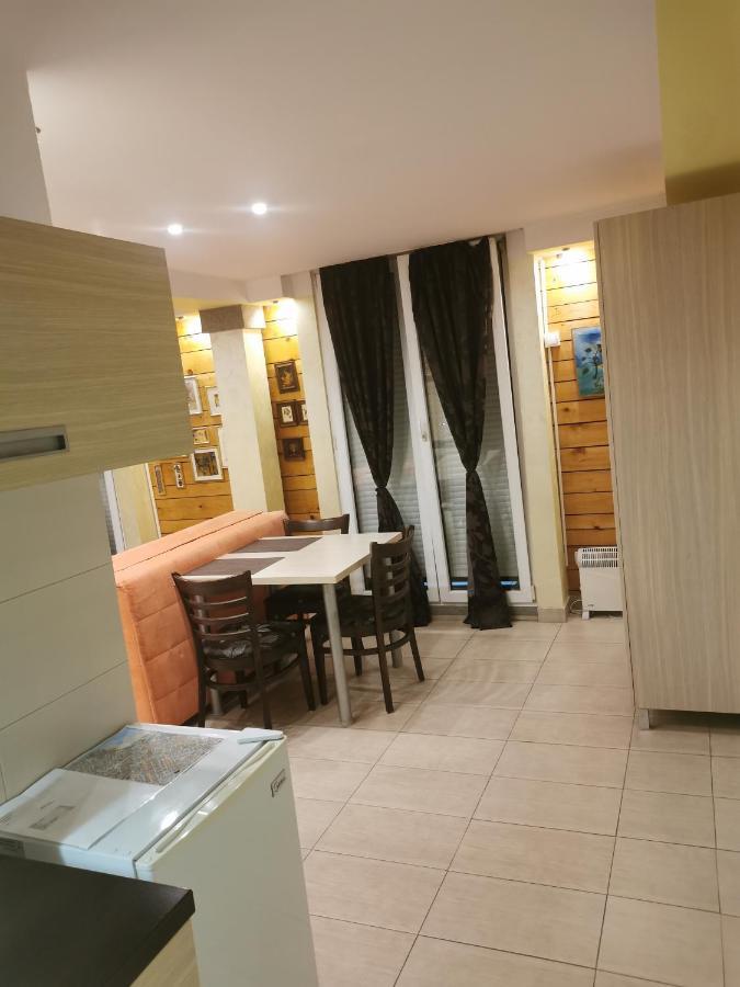 Agape Downtown Apartment Belgrade Luaran gambar