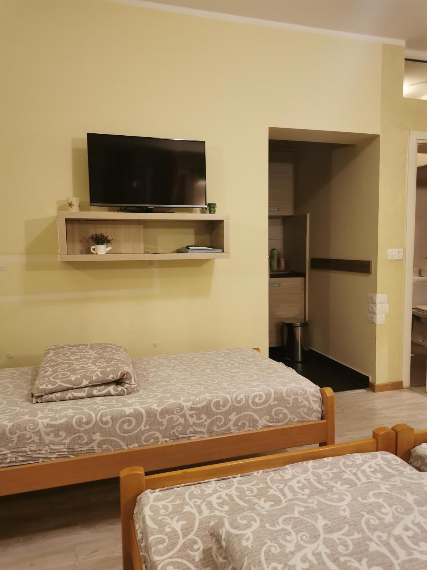 Agape Downtown Apartment Belgrade Bilik gambar